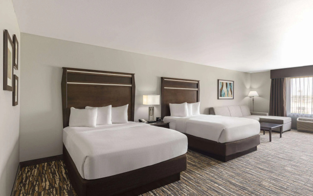 La Quinta Inn & Suites by Wyndham Sioux Falls
