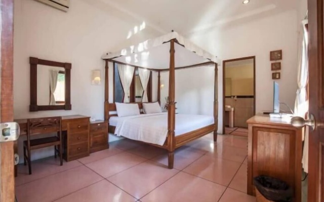 PB - Villa 4 - 2BR · 2-BR Private Pool Villa Walk to Seminyak Beach – Guest Rooms – Kerobokan Kelod
