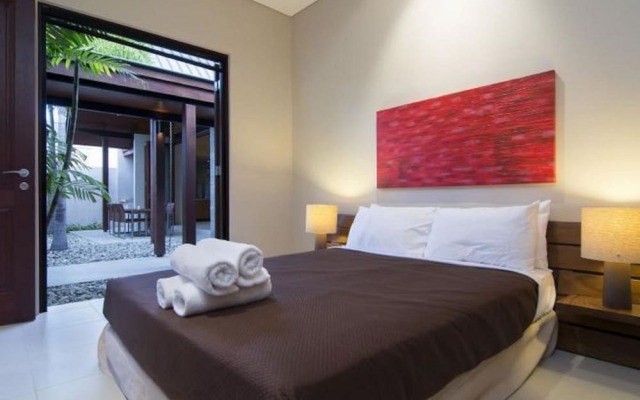 Niramaya Port Douglas 3 and 4 Bedroom Villas