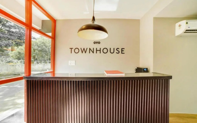 OYO Townhouse 361 Sarvar Hospitality