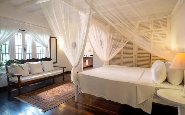 Billionaire Beachfront Apartments