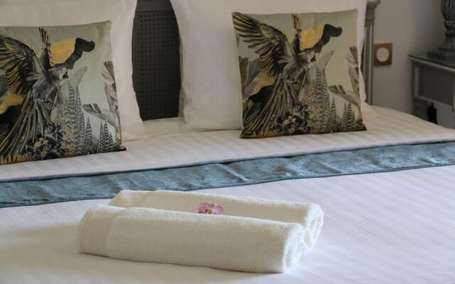Loup Castel Boutique Hotel B&B
