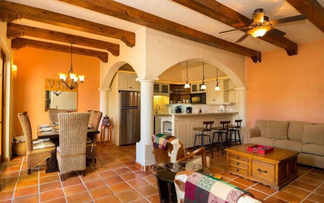 Casa Del Vino 2BR by Casago