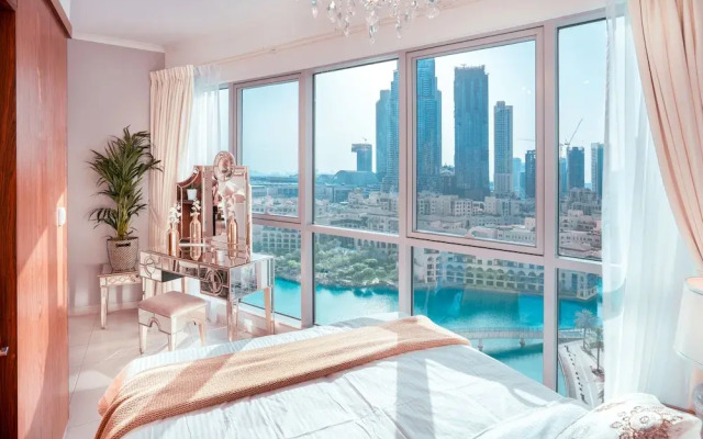 Elite Royal Apartment | Burj Khalifa & Fountain view | Star