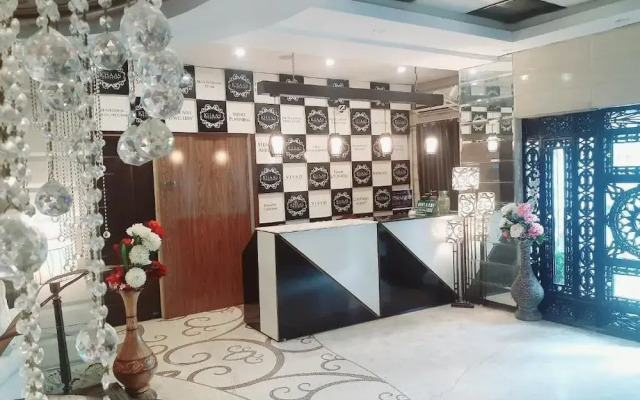 Gulberg Continental Hotel