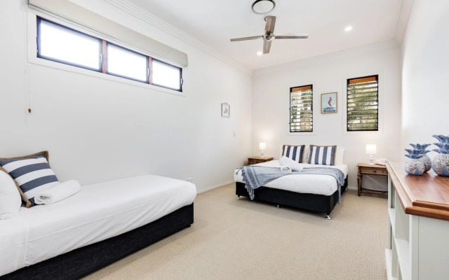 Lux Tropical Haven Mooloolaba Moonda5