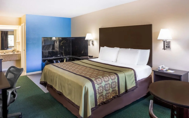Days Inn Enterprise