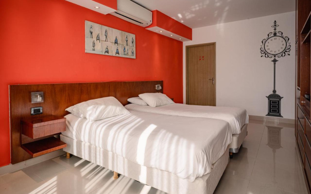Shoshana Hotel Boutique