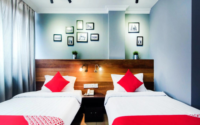 Super OYO 761 City Hotel