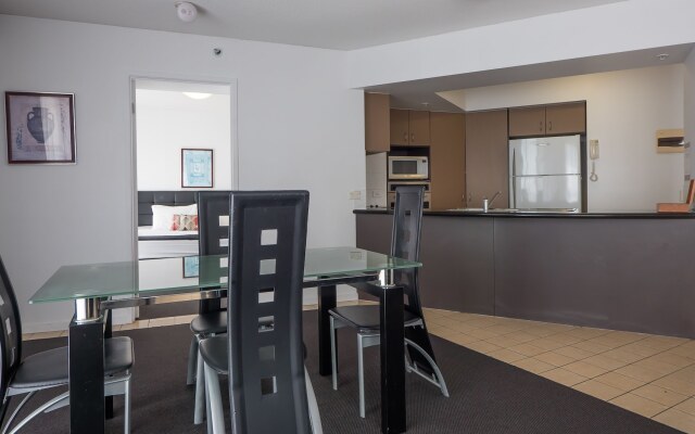 Broadbeach Savannah Hotel & Resort