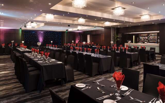 Carlton Hotel