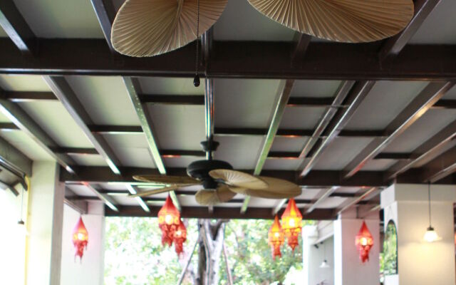 Chompor Lanna Restaurant & Boutique Resort