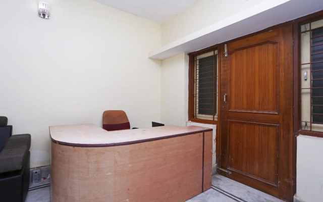 OYO 19323 Shiv Sai Guest House