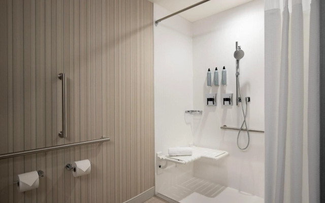 Courtyard By Marriott Nanaimo