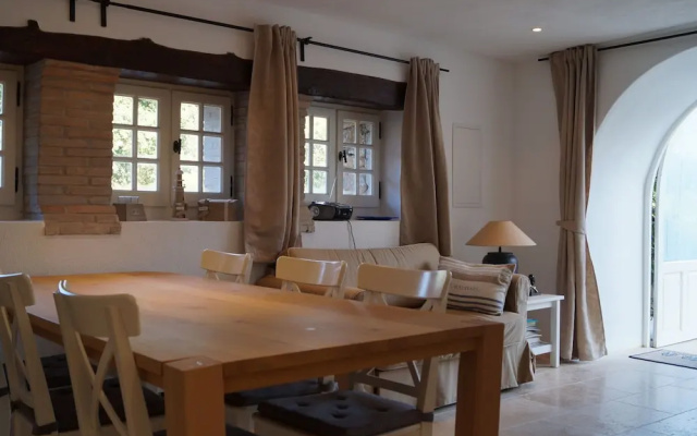 Modern House With Terrace, Near the Popular St. Maxime