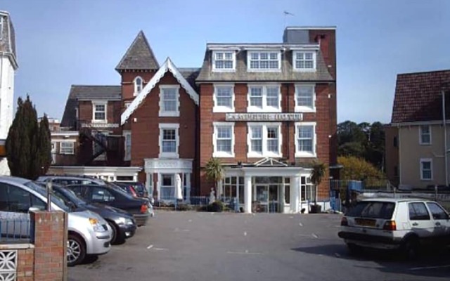 Lampton Hotel