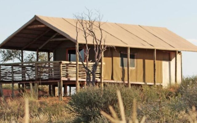 Intu Africa Suricate Tented Kalahari Lodge