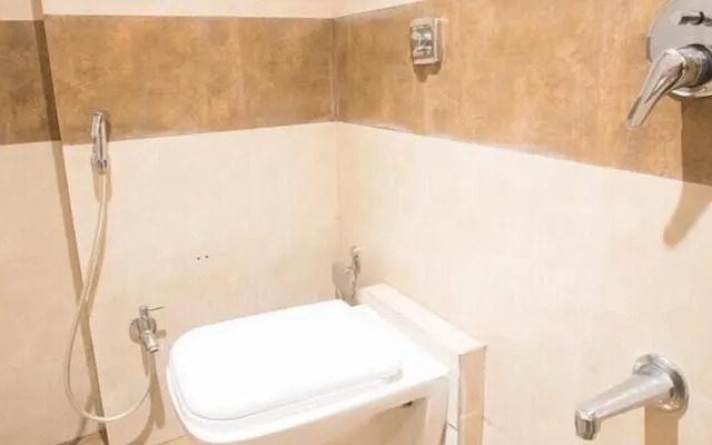 Itsy Hotels Amrita Raghunath Bazaar Jammu