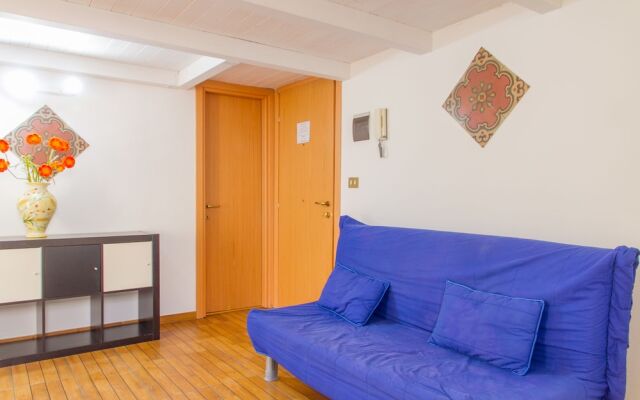 Luna Apartment