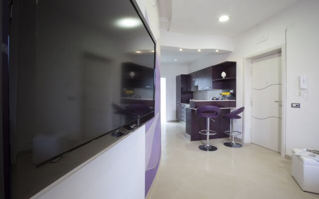 Estate4home- L'Onda Viola