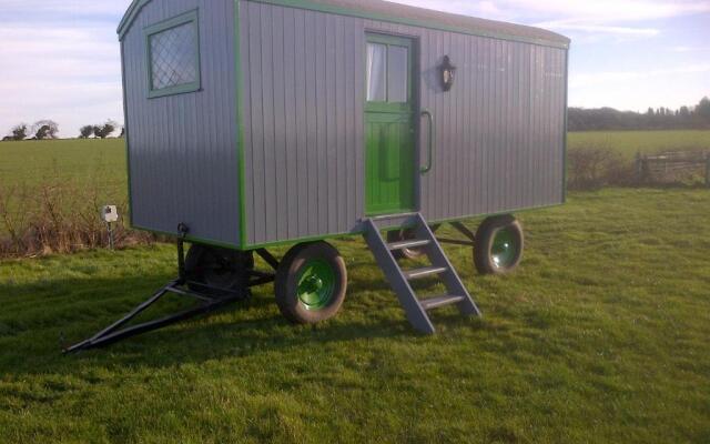 Shrublands Farm Shepherd's Hut