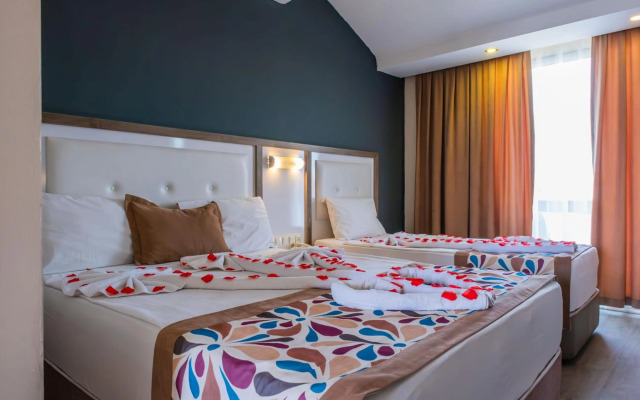 Acar Hotel