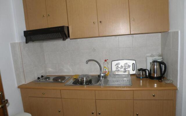 Triopetra Martha Giannis Stone House