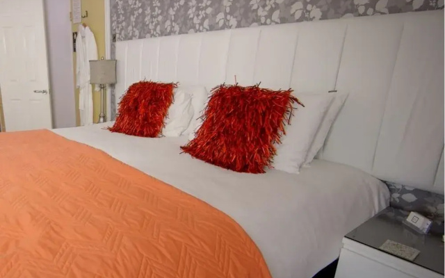 Kenley Hotel