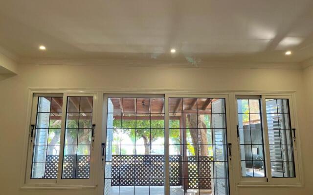 Dream Beachfront Bungalow