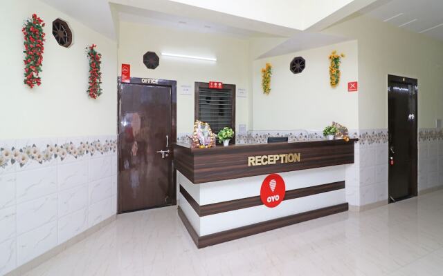 OYO 12760 Pragati Palace
