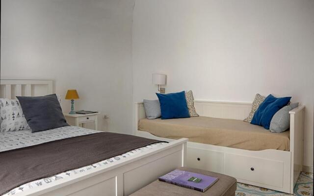 Lovely apartment near via dei Mille - Chiaia area