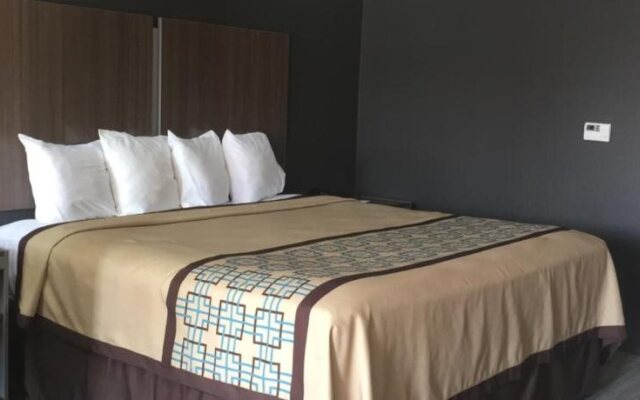 Scottish Inn & Suites