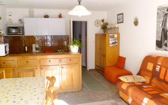 Apartment With one Bedroom in Enchastrayes, With Wonderful Mountain Vi