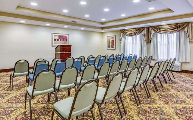 La Quinta Inn & Suites by Wyndham Canton MS