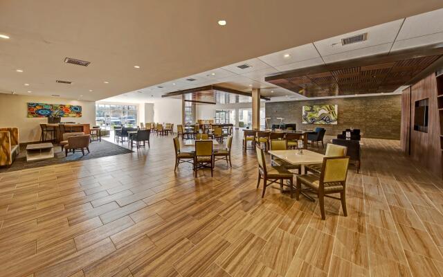 Holiday Inn Express Louisville Airport Expo Center by IHG