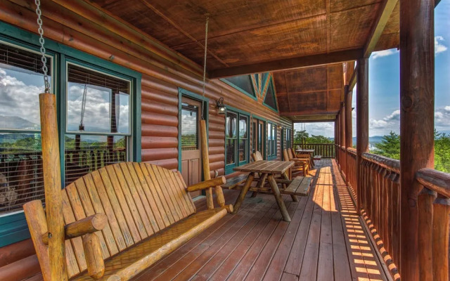 Dancing Bear Lodge