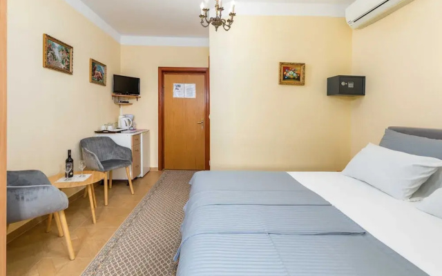 Double Room in Fazana - Near the Beach