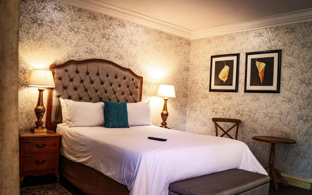 Three Rivers Lodge and Villas