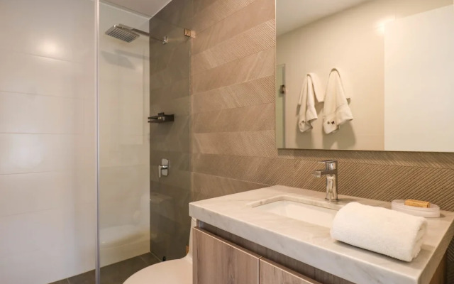 w Comfortable 1BR w Modern Balcony in San Isidro