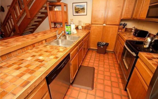 Mountainback #53, Loft