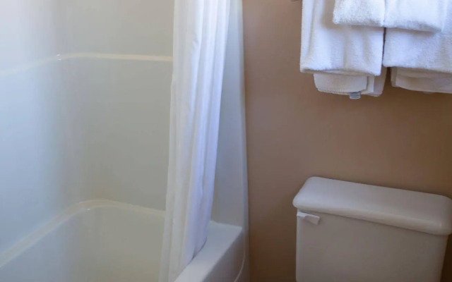 Revelstoke Lodge