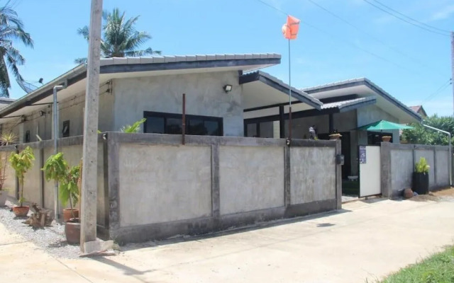The Beach House Bungalows