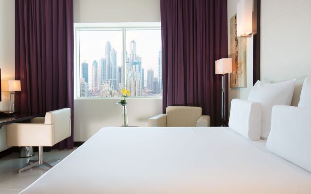 Pullman Dubai Jumeirah Lakes Towers - Hotel and Residence