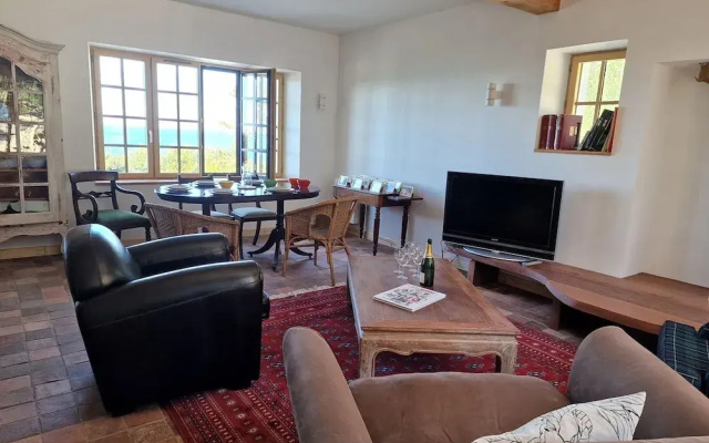 Breton Holiday Home With sea View, Plougasnou