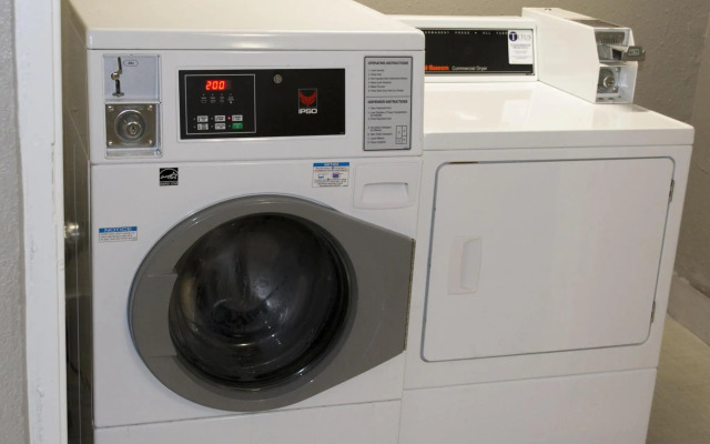 Regency inn and Suites