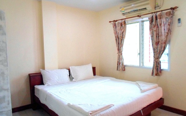 S Vittayakorn Apartment