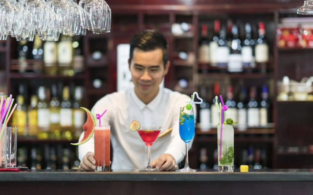 Halong Paloma Cruise