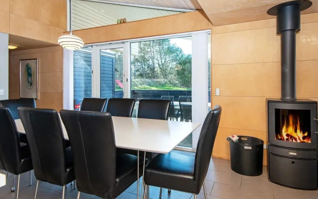 12 Person Holiday Home in Logstor-by Traum
