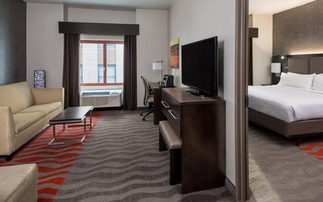 Holiday Inn Manhattan - Financial District, an IHG Hotel