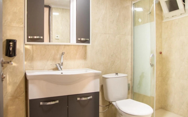 Vibrant and Central Flat Near Kordon in Alsancak